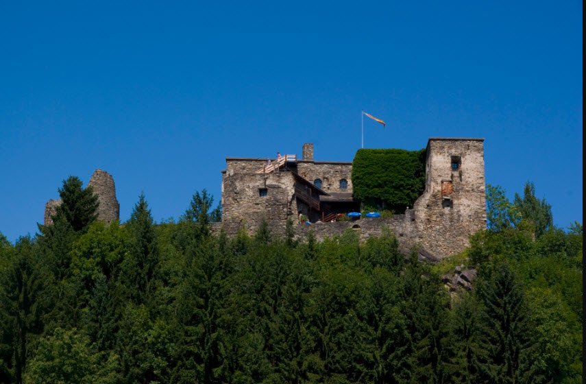 Burg Sommeregg, Seeboden, Austria